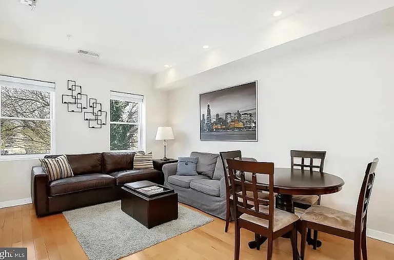 1921 2nd St NE #202 — Photo 1