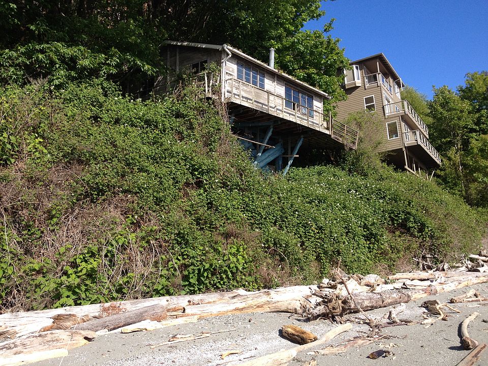 2nd image of 10831 Arroyo Beach Pl SW