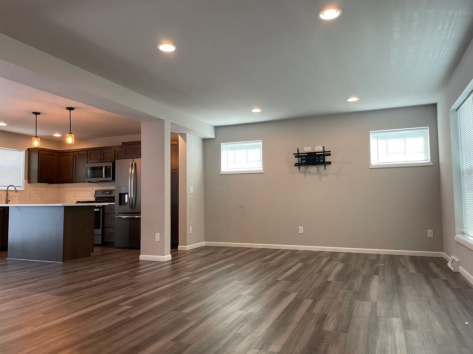 3 bed, 2.5 bath, 1510 sqft, $2,495 — Photo 2