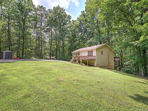 4th image of 90 Amanda Ln SW