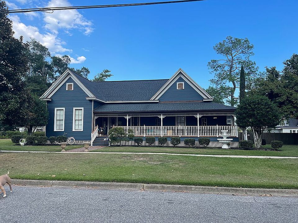 221 S Live Oak St, Geneva, AL 36340 Zillow