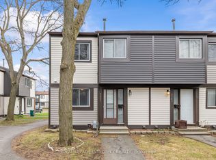 3568 Aladdin Ln, Ottawa, ON K1T 1E2