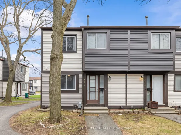 3565 Aladdin Ln, Ottawa, ON K1T 1E1