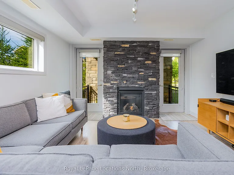 4 Cove Ct #101 — Photo 2
