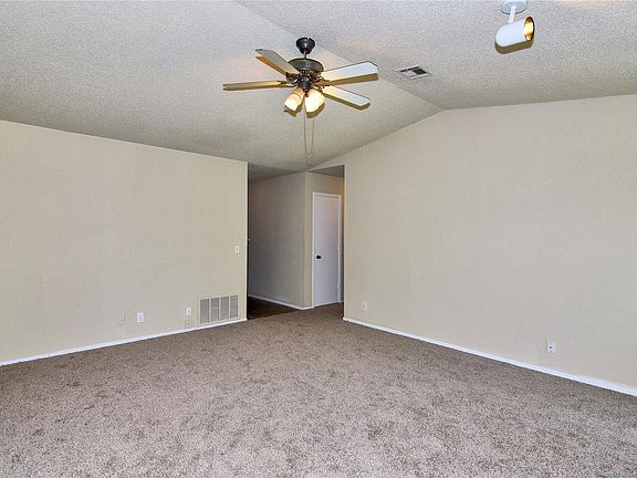 4th image of 3108 S 216th Ave