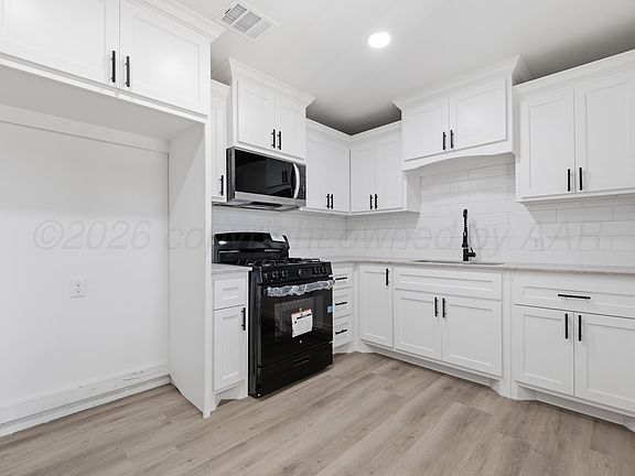 4th image of 1601 Nix St