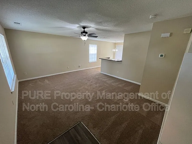 10636 Greatford Ct — Photo 6