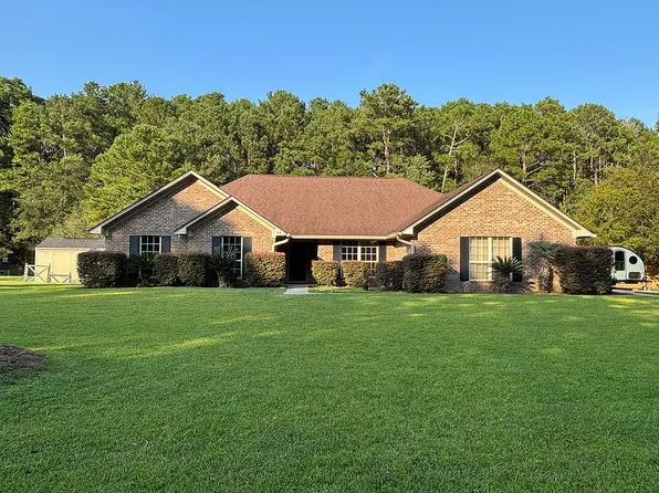 70 N Knollwood Ct, Richmond Hill, GA 31324