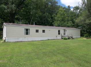 N8979 Pagel Rd, Iola, WI 54945
