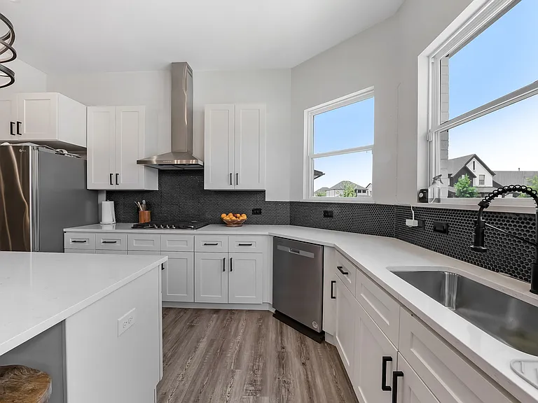 7224 Bayhill Ln — Photo 15
