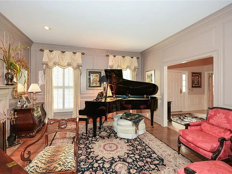 1640 Lazy River Ln — Photo 12
