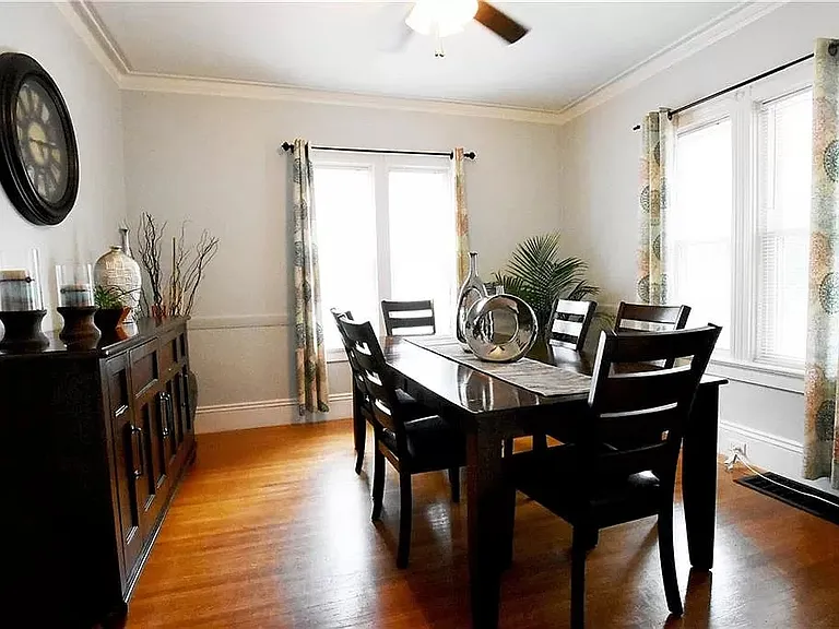 223 Armington St — Photo 3