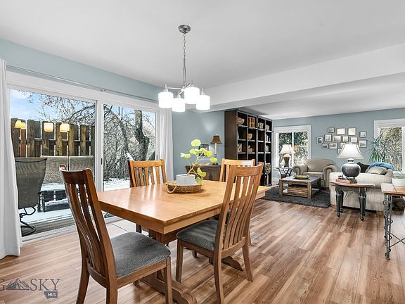 5th image of 102 E College St #1
