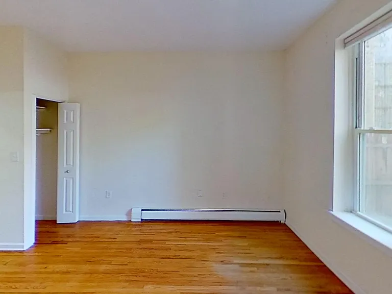 112 Sussex St — Photo 11