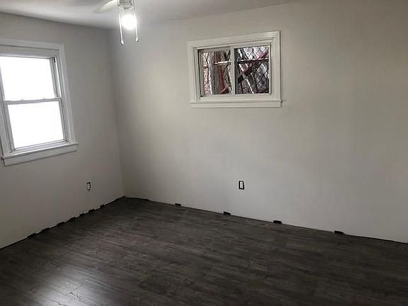 4th image of 1761 Bath Ave