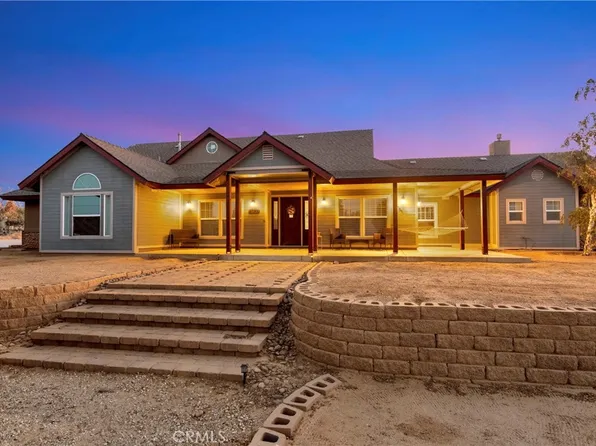 9799 Elsinore Rd, Oak Hills, CA 92344