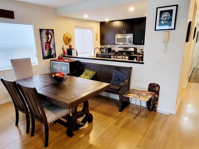 1202 Lakeview Blvd E APT 8, Seattle, WA, 98102