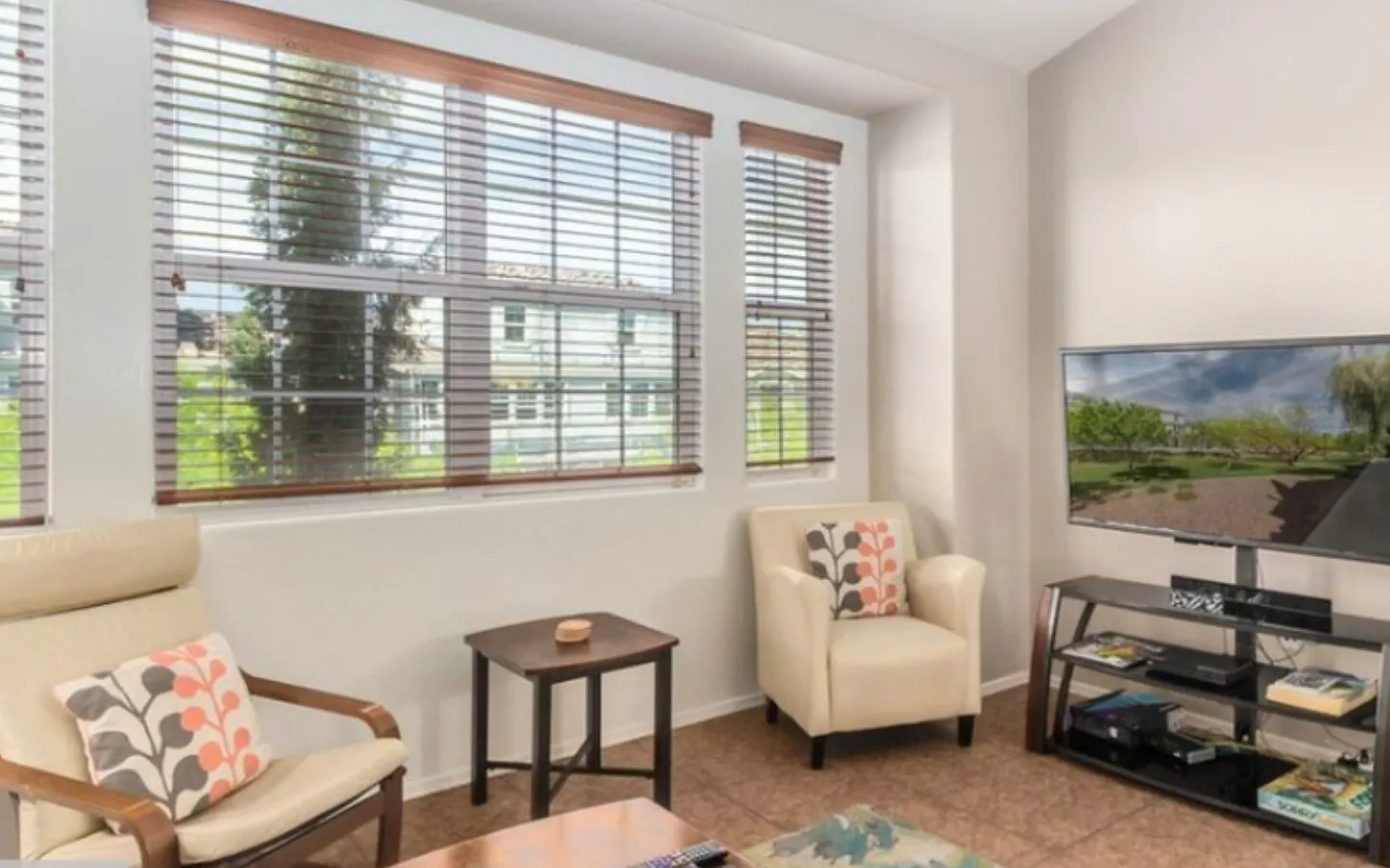 2 bed, 1300 sqft, $1,825 — Photo 3