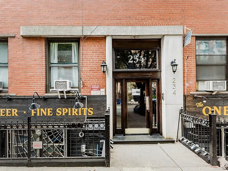 234 W 14th St #5B — Photo 6
