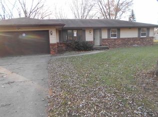 8628 Delta Dr, Machesney Park, IL