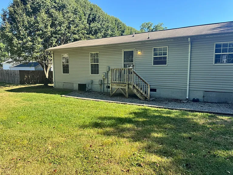310 Hill St #D — Photo 2