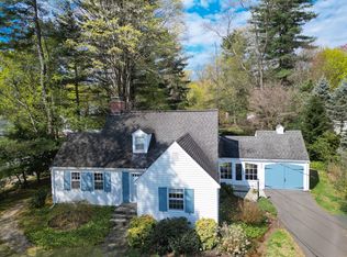 699 Mountain Rd, West Hartford, CT 06117