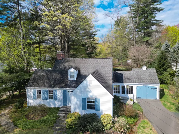 699 Mountain Road, West Hartford, CT 06117