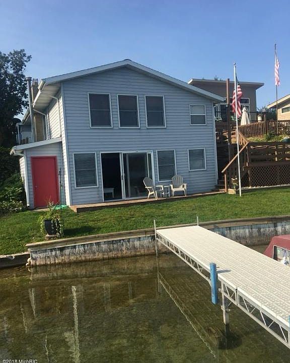 1st image of 2786 Lakeside Dr