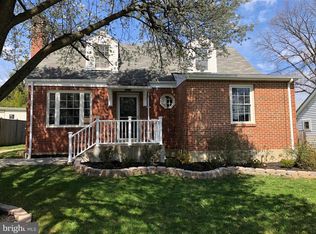 6814 Jefferson Ave, Falls Church, VA 22042