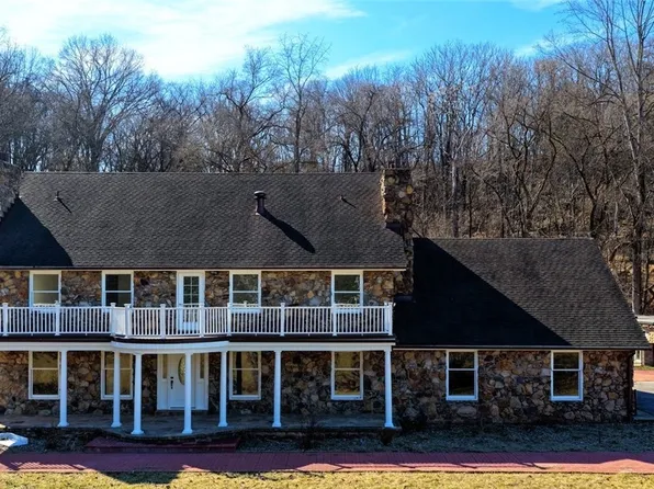 131 Loretto Ln, Parkersburg, WV 26101