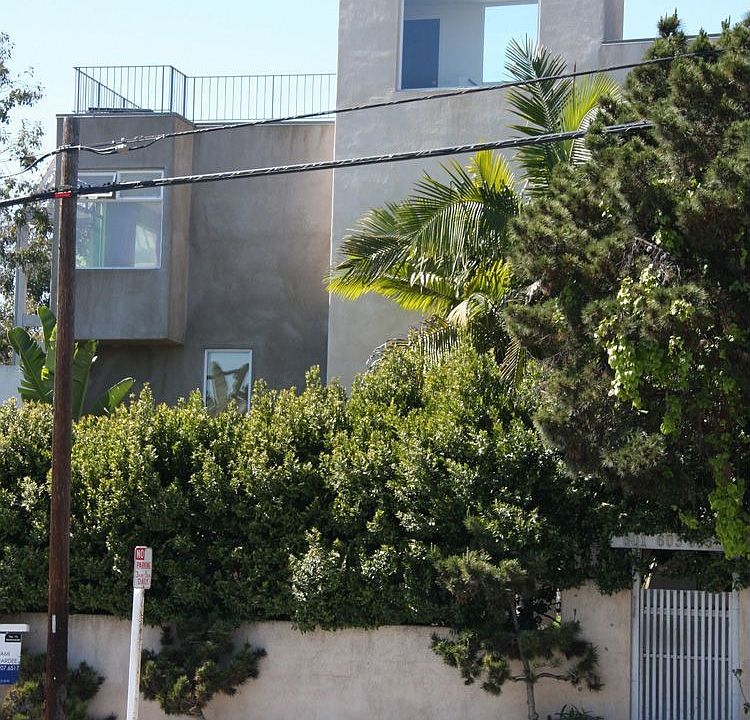 1st image of 2539 6th St