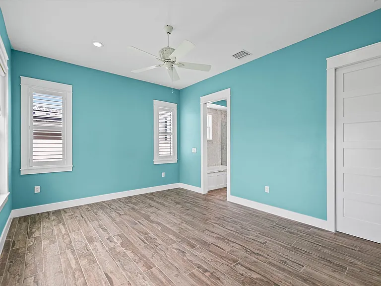 6323 Bayou Grande Blvd NE — Photo 28
