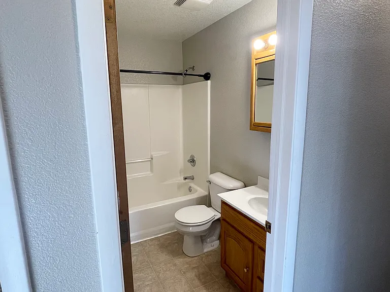 Boswell Dr — Photo 18