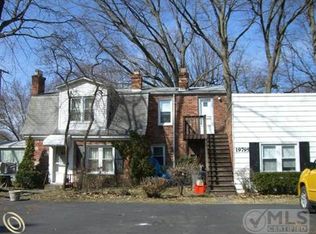 19795 Inkster Rd, Livonia, MI 48152