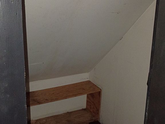 3rd image of 1501 W 2nd St