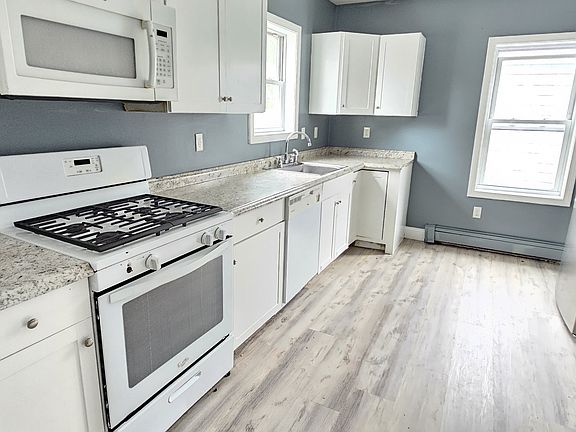 4th image of 56 Adams St #2