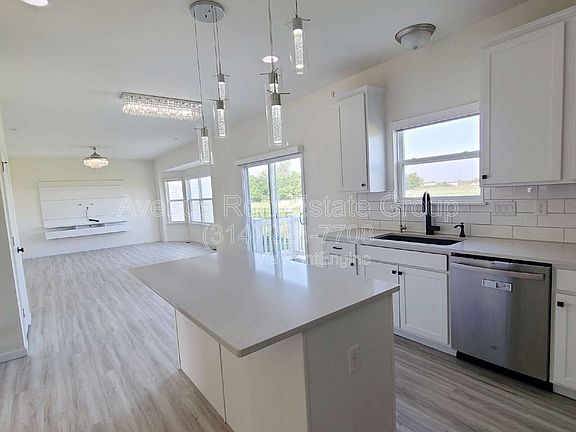 3rd image of 157 Pampano Ln
