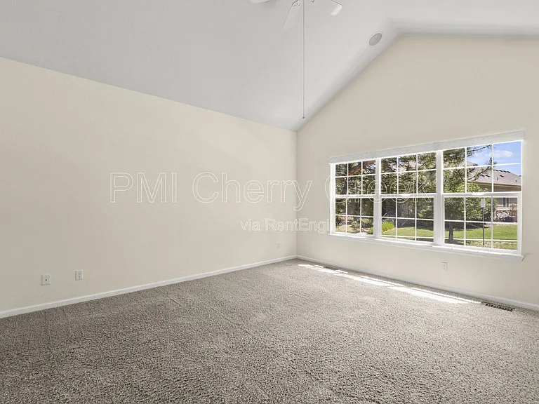 7021 S Valdai St — Photo 17