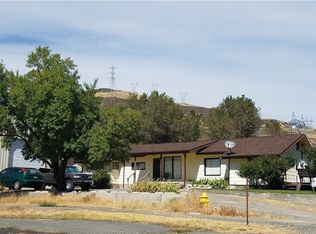 917 Division St, Grand Coulee, WA 99133