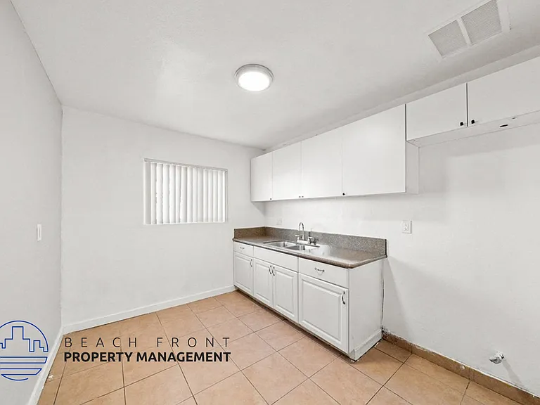 8232 Wilcox Ave — Photo 19