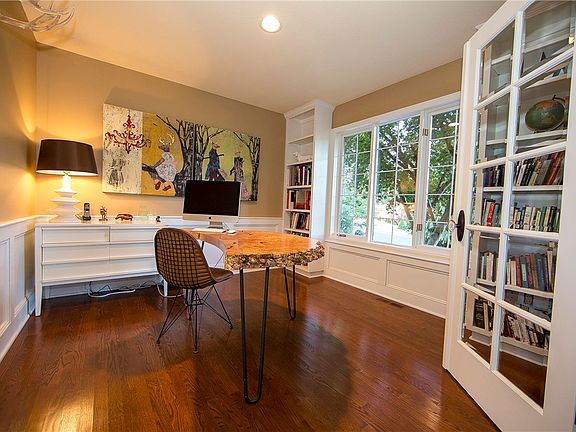 5th image of 24035 NE 30th Pl