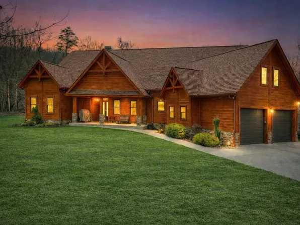 1950 Saint Andrews Way, Ellijay, GA 30536