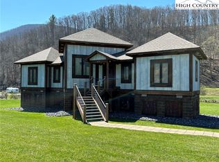 972 W DEEP FORD Road, Lansing, NC 28643