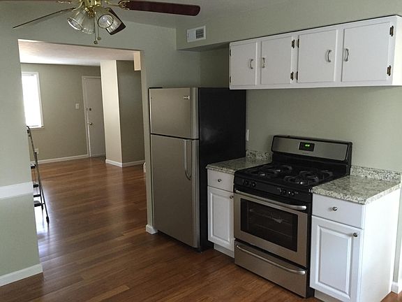 2nd image of 1595 Lee Terrace Dr