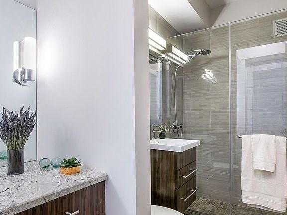 4th image of 140 7th Ave APT 1C