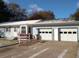 5131 Biddeford Dr NW, Comstock Park, MI 49321