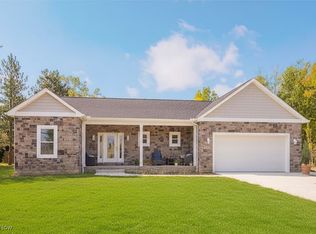 18433 Whitney Rd, Strongsville, OH 44149