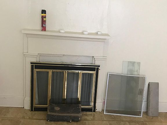 2nd image of 90 Maury St