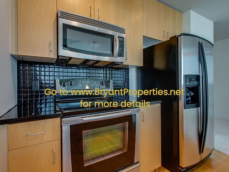415 Church St #2402 — Photo 8