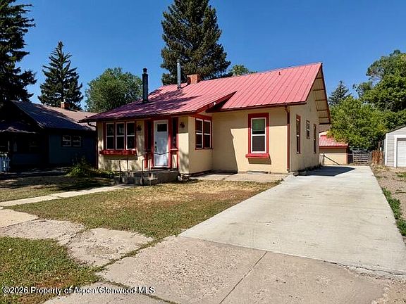 3rd image of 740 School St